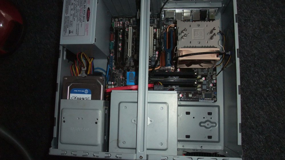 5acfb1bba3c56_pcmeuvechi.thumb.jpg.4a2177fbcd5f18e58d72e21e00618814.jpg