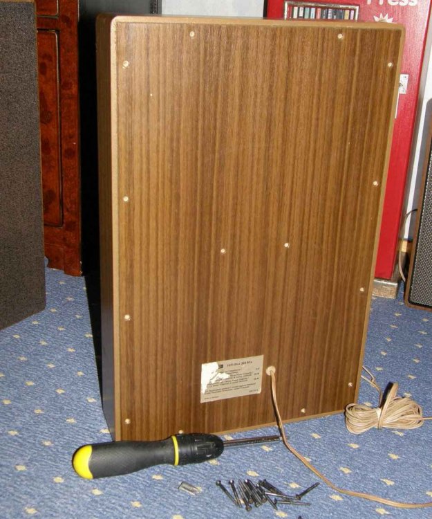 GrundigHifiBox303Ma_06.thumb.JPG.c6c9514f65af7a94043768eb303d8a68.JPG