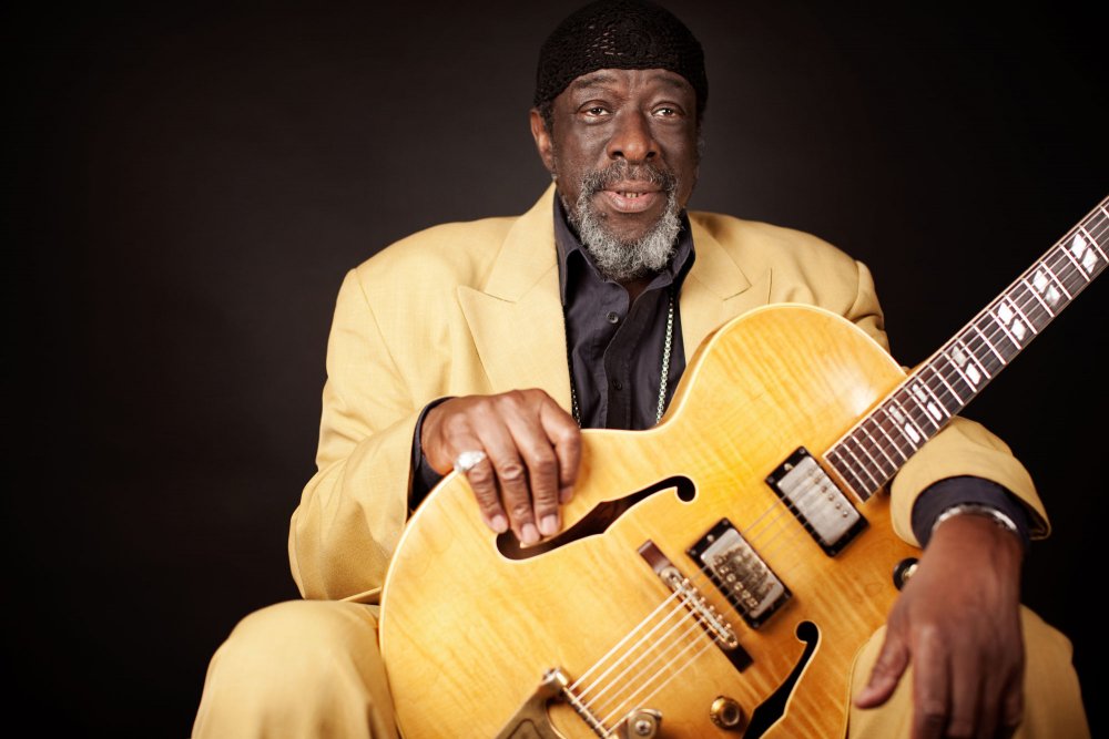 James_Blood_Ulmer-0339_klein.thumb.jpg.b8dadc1fb8e0122b74aa398f05afaf5e.jpg