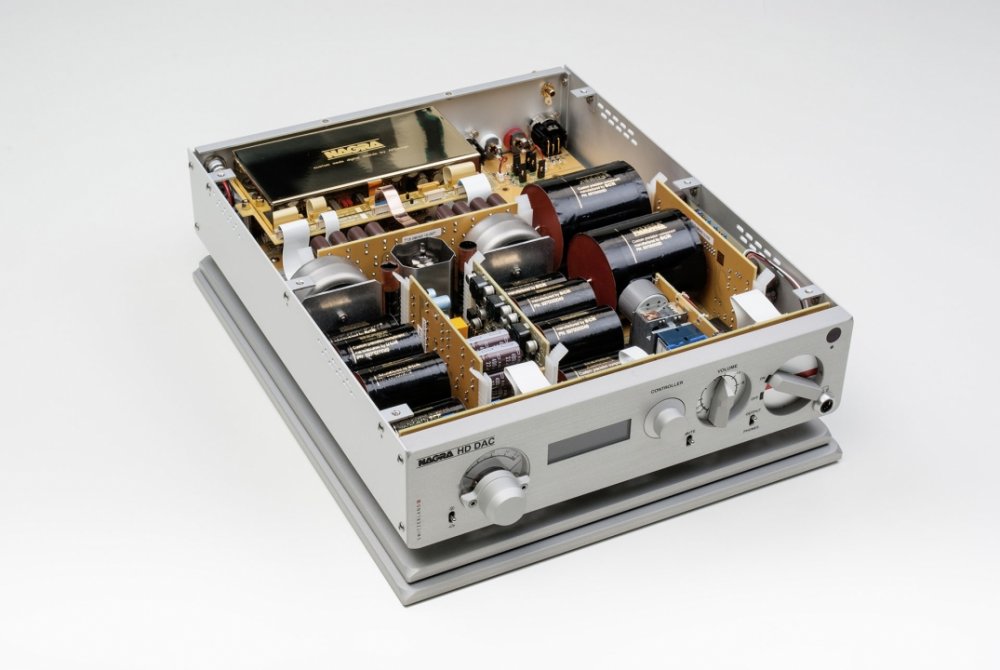 Nagra_HDDAC_wb_08.thumb.jpg.e9318c314ab10e7dedb5a75cd9e12de8.jpg