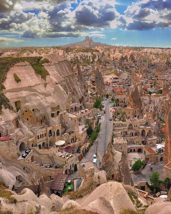 capadocia.thumb.jpg.cfe80dc0e75948bd9700211a17904d8a.jpg
